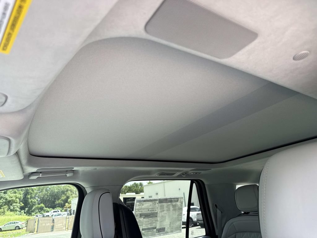 New 2026 Lincoln Navigator L Black Label AWD/4WD image 35