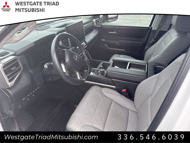 Used 2022 Toyota Tundra SR5 w/ Advanced Technology Package image 6