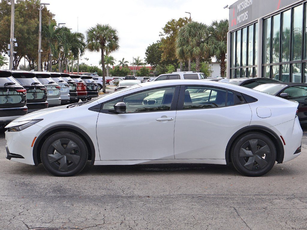 Used 2024 Toyota Prius LE image 13