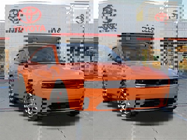 Used 2025 Dodge Charger R/T Scat Pack w/ Track Pack image 1