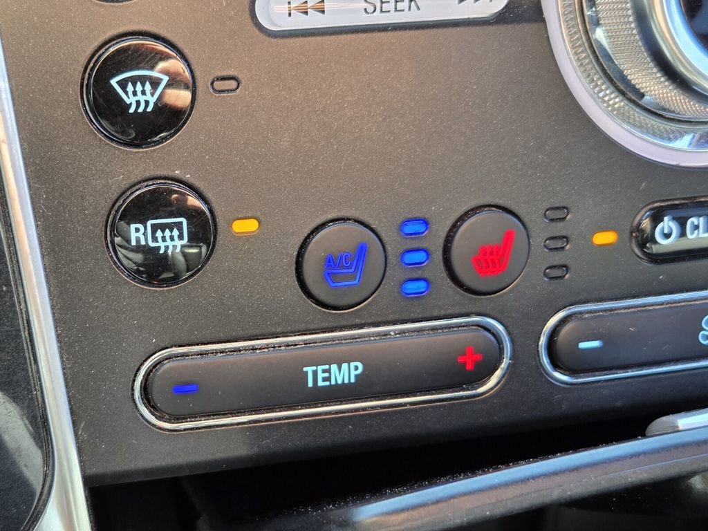 Used 2018 Ford Explorer Limited image 21