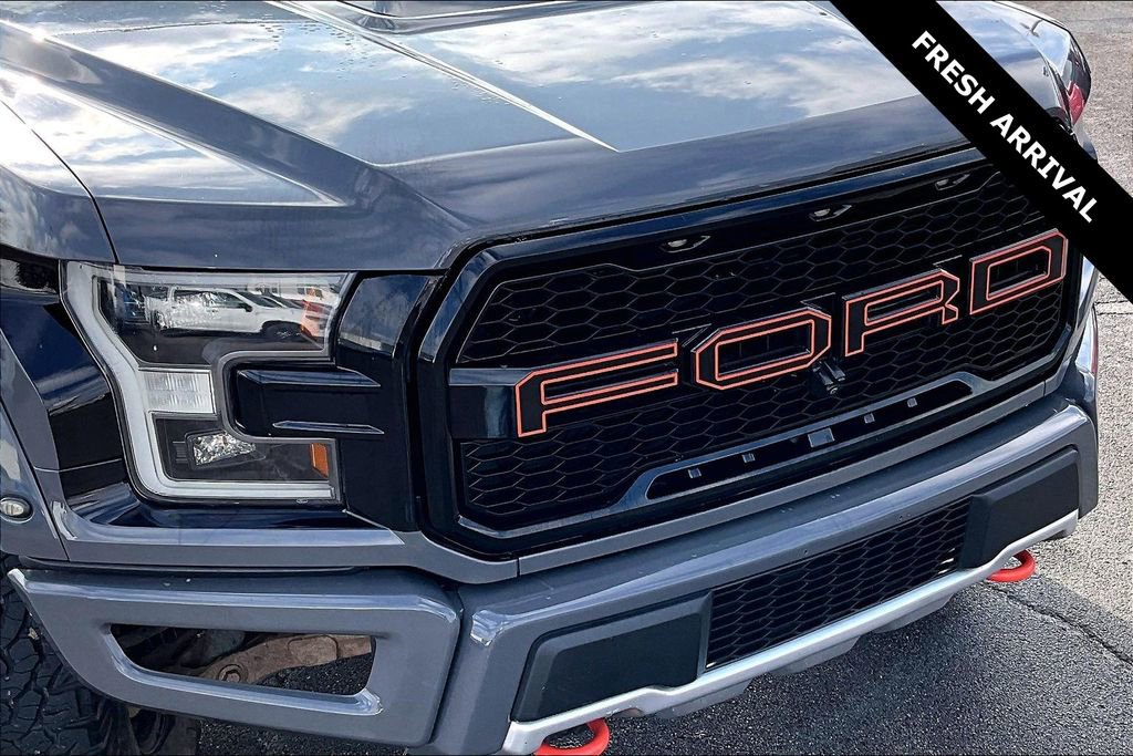 Used 2018 Ford F150 Raptor w/ Equipment Group 802A Luxury image 32