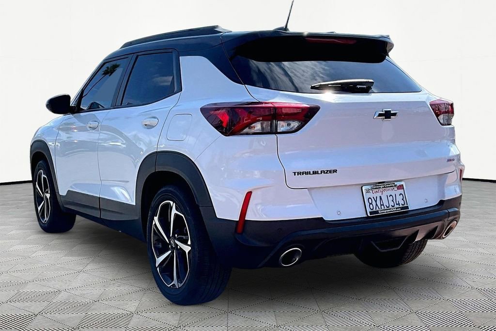 Used 2022 Chevrolet TrailBlazer RS w/ Sun and Liftgate Package image 6