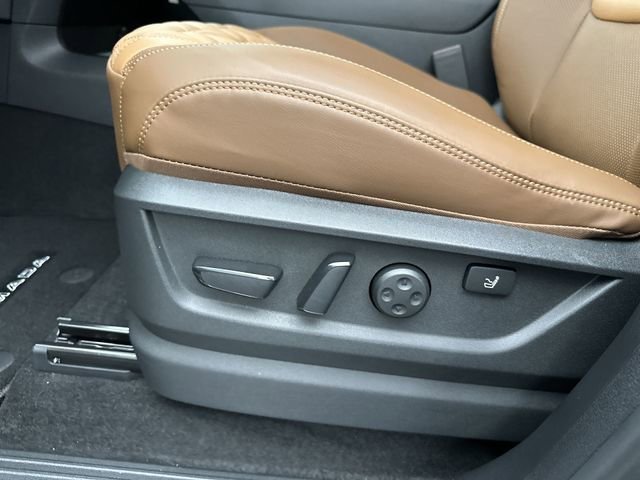 New 2026 Nissan Armada Platinum Reserve image 14