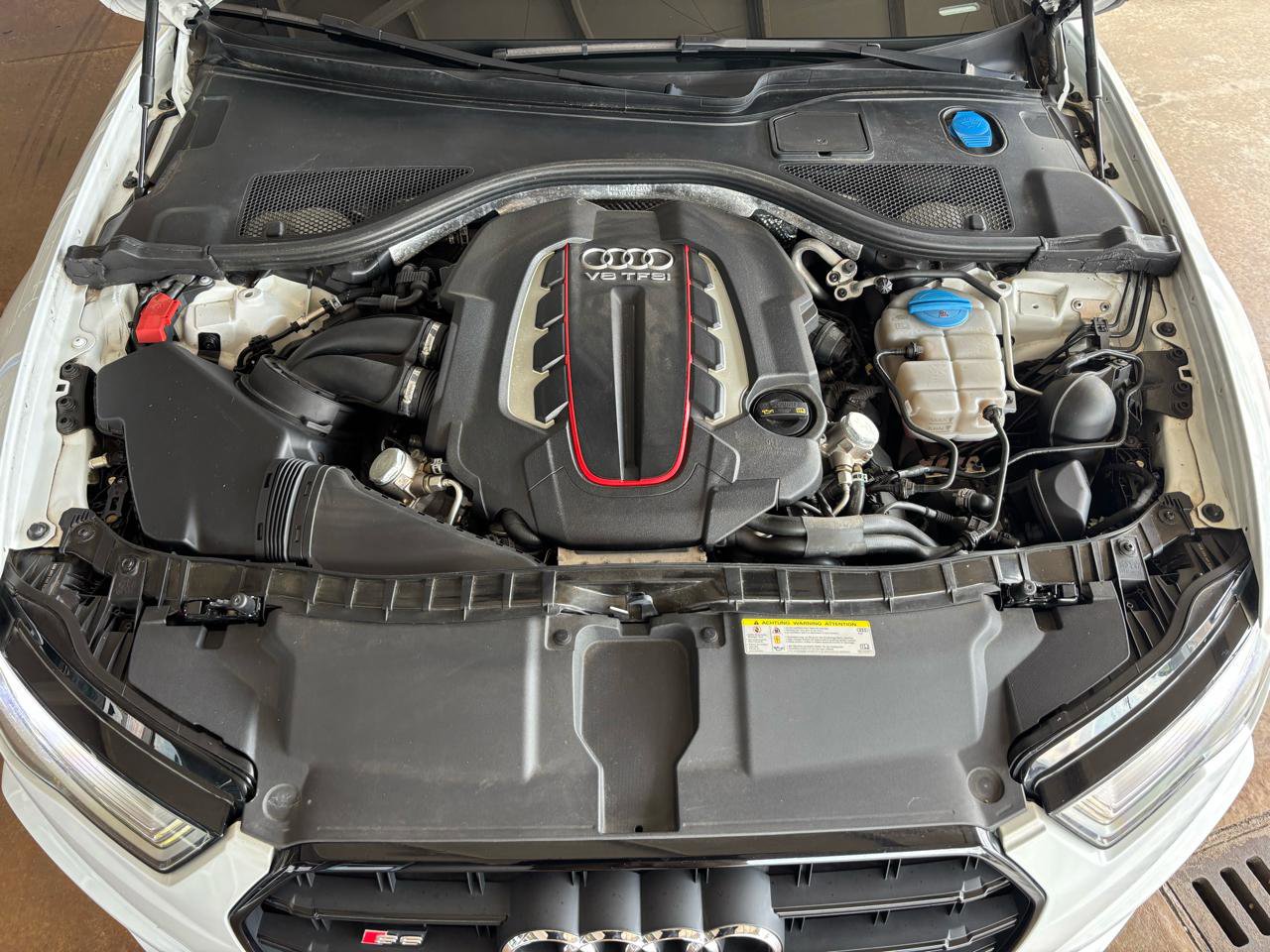 Used 2017 Audi S6 Prestige w/ Prestige Package image 30