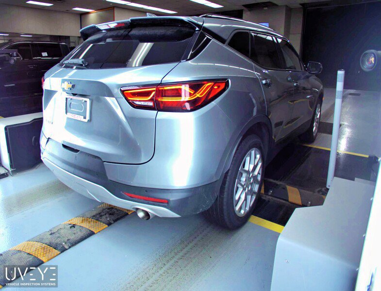 Used 2024 Chevrolet Blazer LT FWD image 3