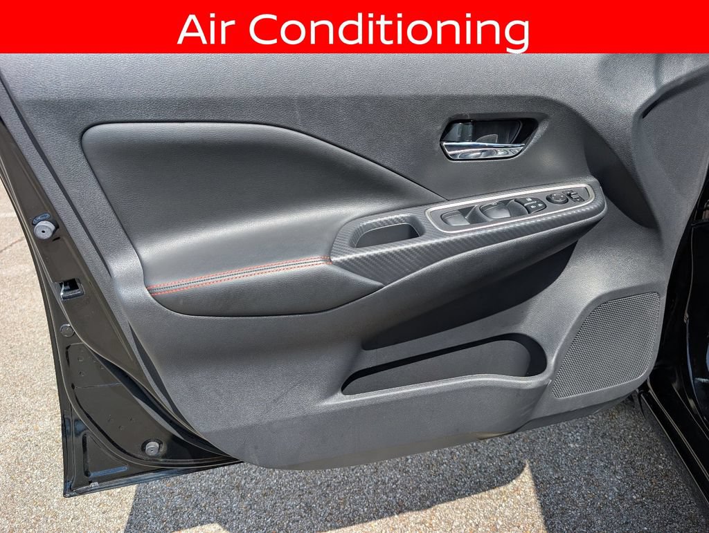 Used 2025 Nissan Versa SR w/ Trunk Package FWD image 15