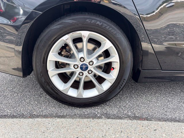 Used 2019 Ford Fusion SE FWD image 9