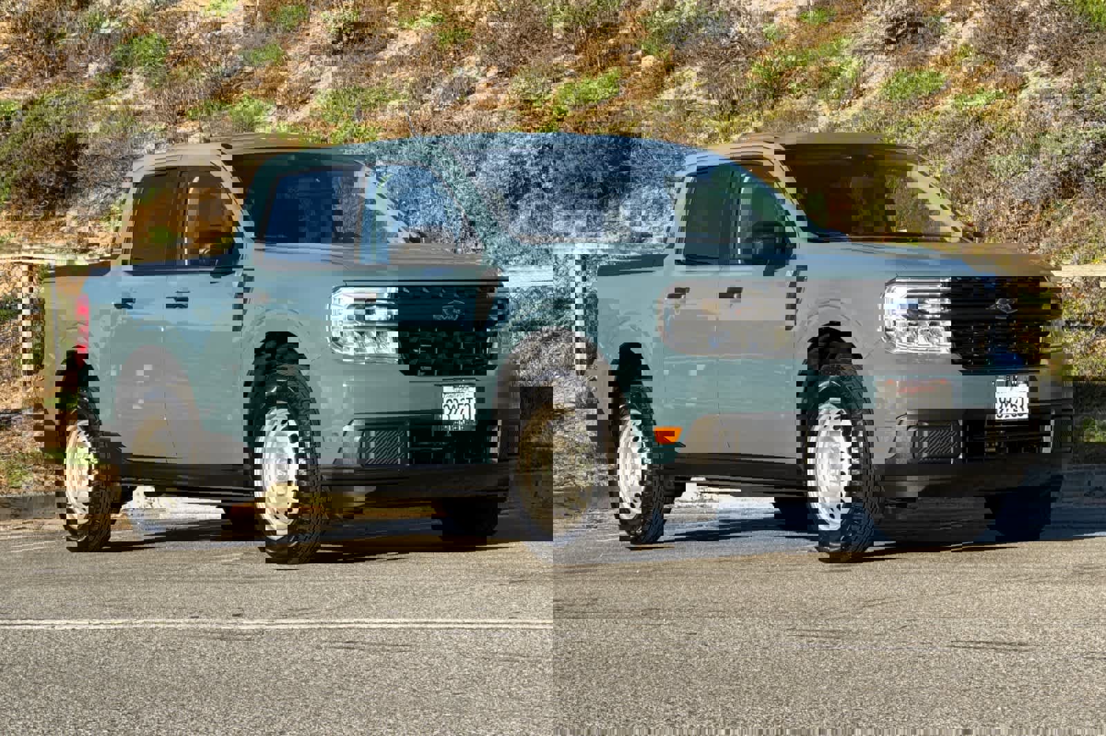 Used 2023 Ford Maverick XL image 5