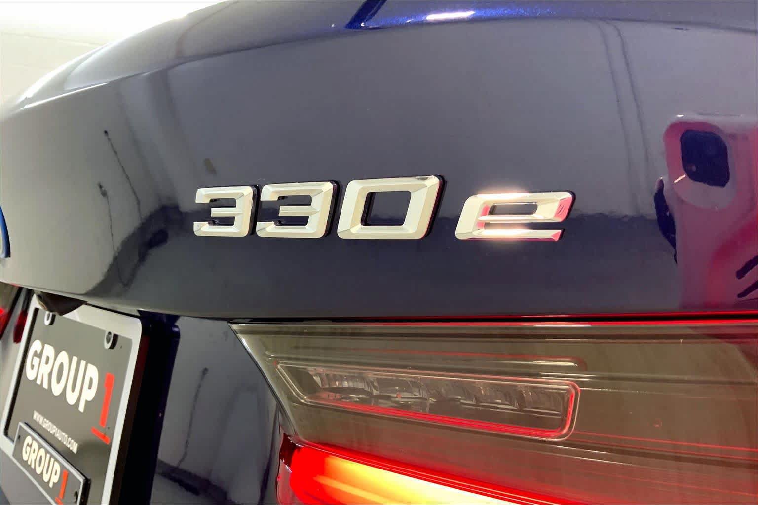 Certified 2023 BMW 330e xDrive w/ Premium Package AWD/4WD image 9
