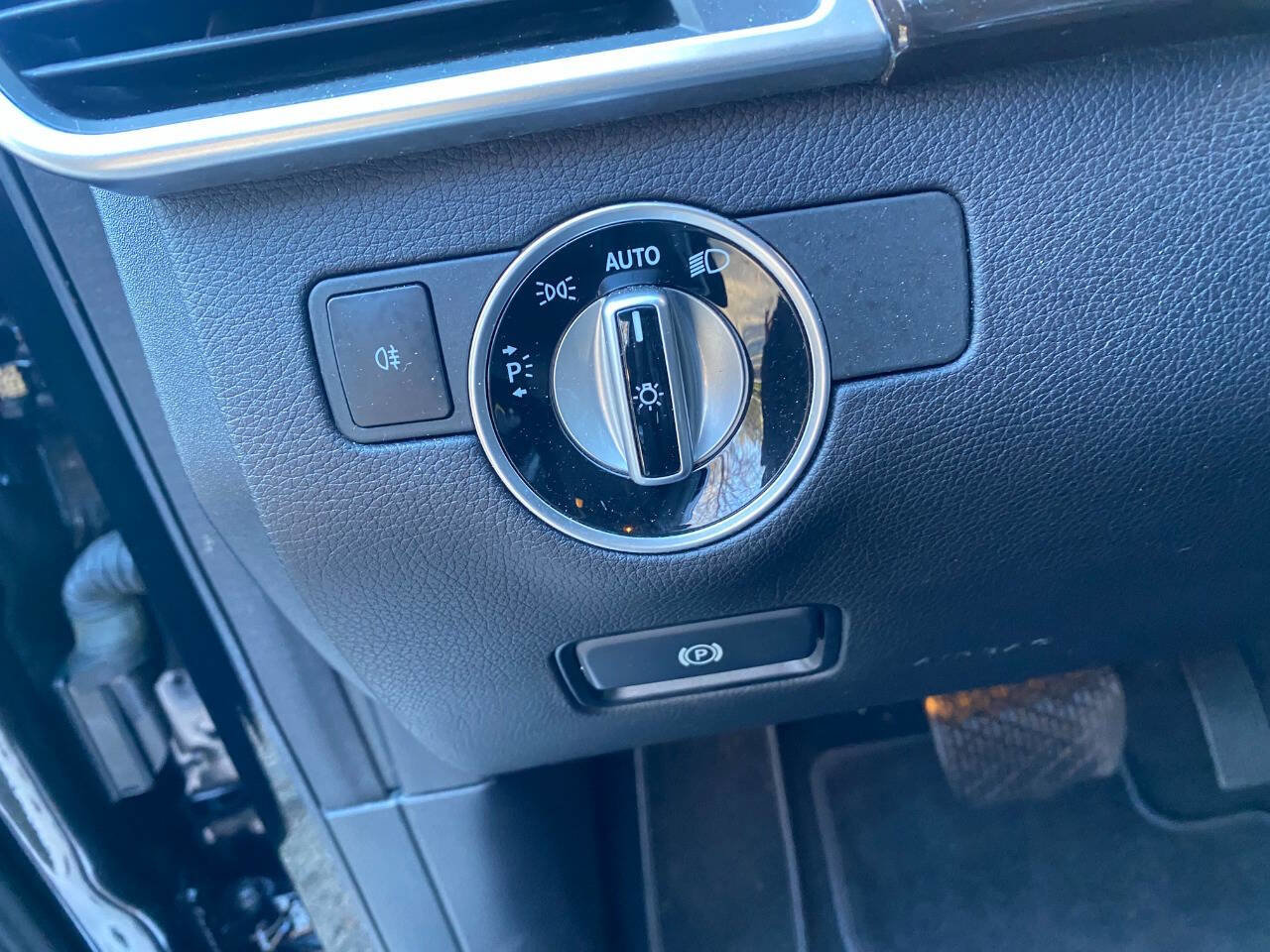 Used 2015 Mercedes-Benz ML 350 4MATIC image 17