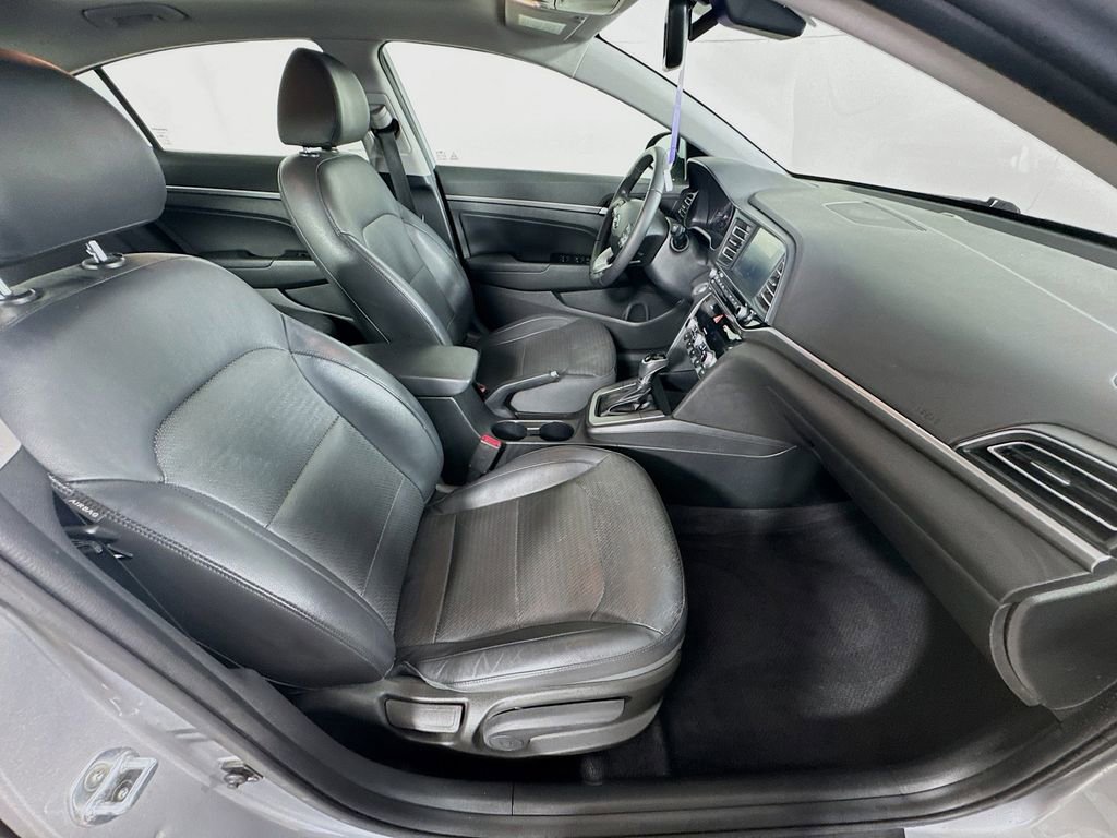 Used 2020 Hyundai Elantra Limited w/ Ultimate Package 03 image 35
