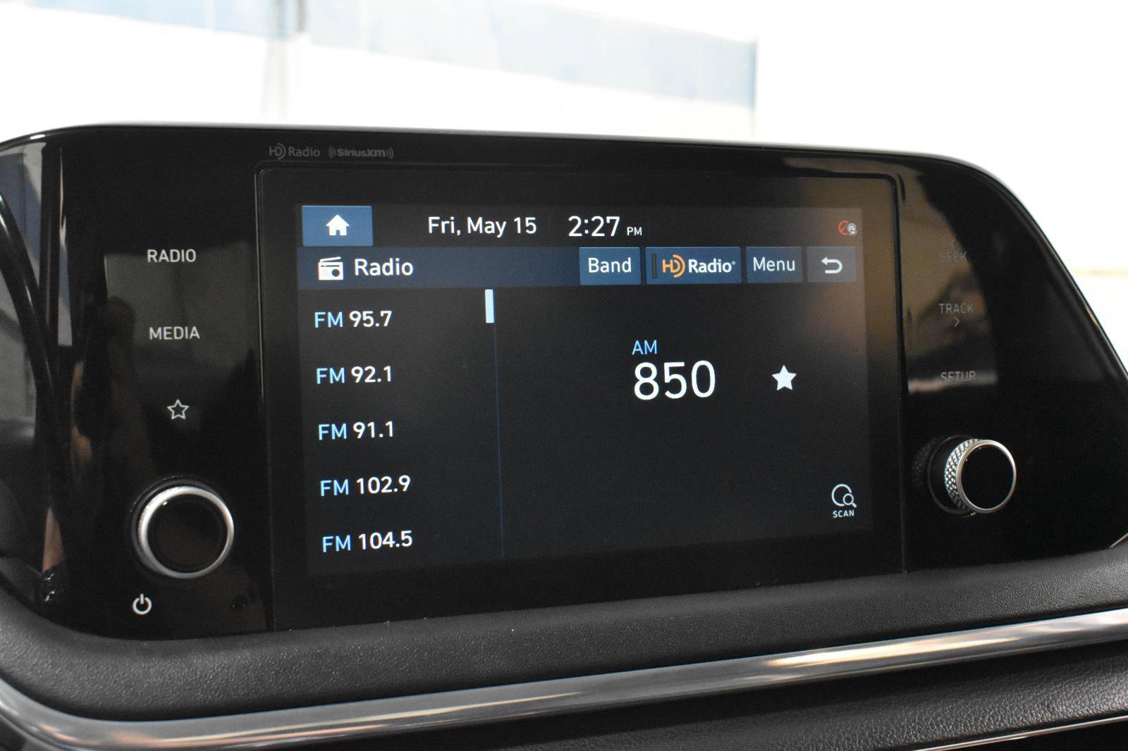 Used 2020 Hyundai Sonata SEL w/ Convenience Package FWD image 14