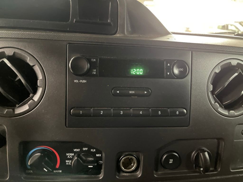 Used 2010 Ford E-150 and Econoline 150 image 19