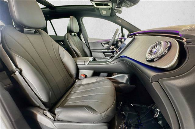 New 2026 Mercedes-Benz EQE 320 4MATIC SUV image 26