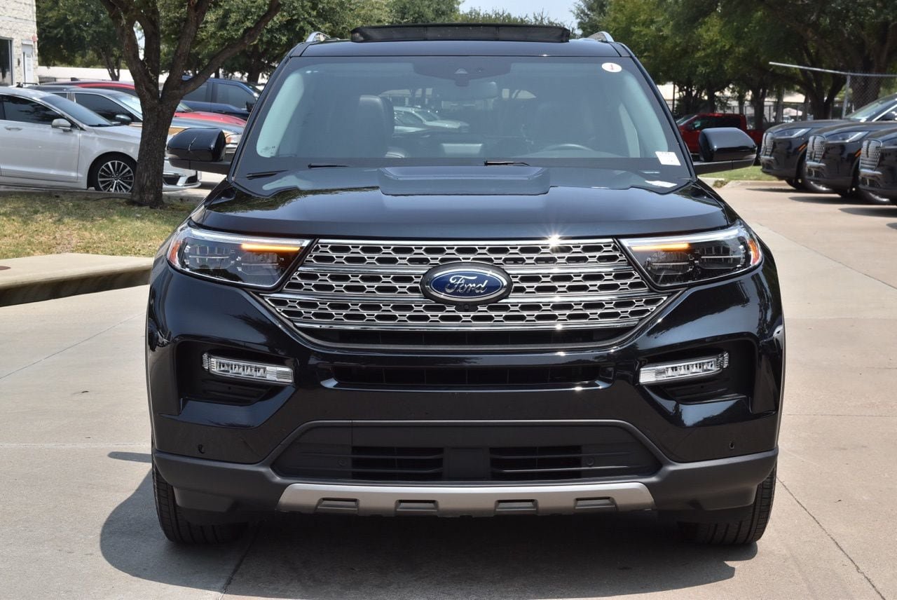 Certified 2024 Ford Explorer Limited w/ Limited Technology Package AWD/4WD image 3