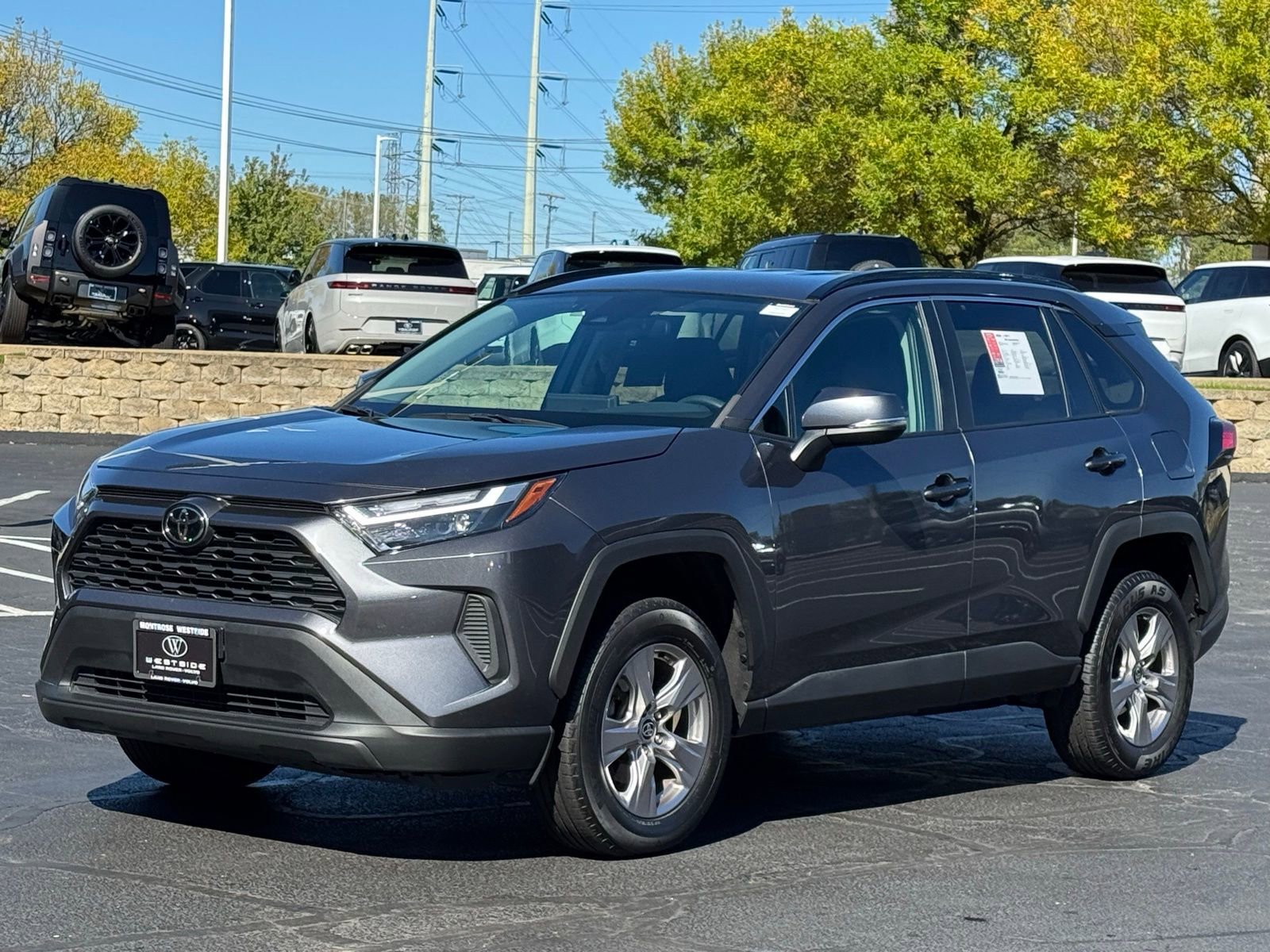 Used 2022 Toyota RAV4 XLE AWD/4WD image 55