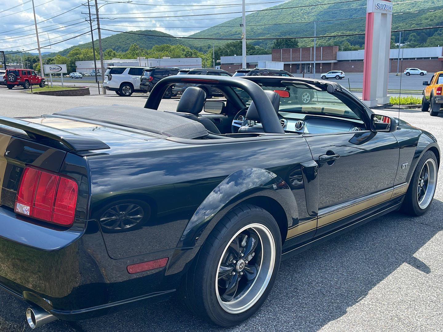 Used 2006 Ford Mustang GT Premium RWD image 30