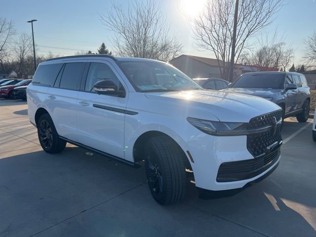 New 2026 Lincoln Navigator Reserve w/ Jet Appearance Package