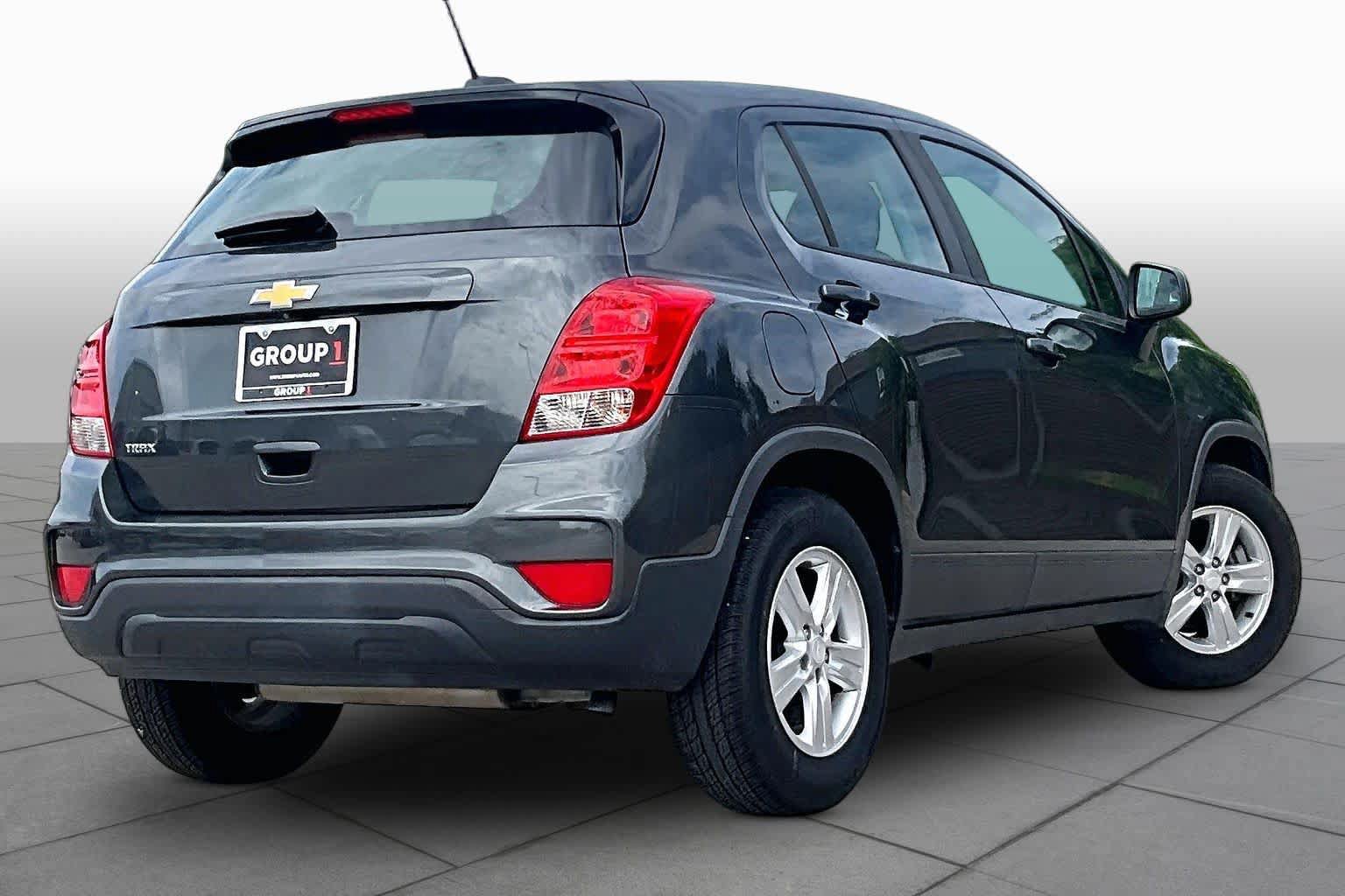 Used 2020 Chevrolet Trax LS FWD image 13