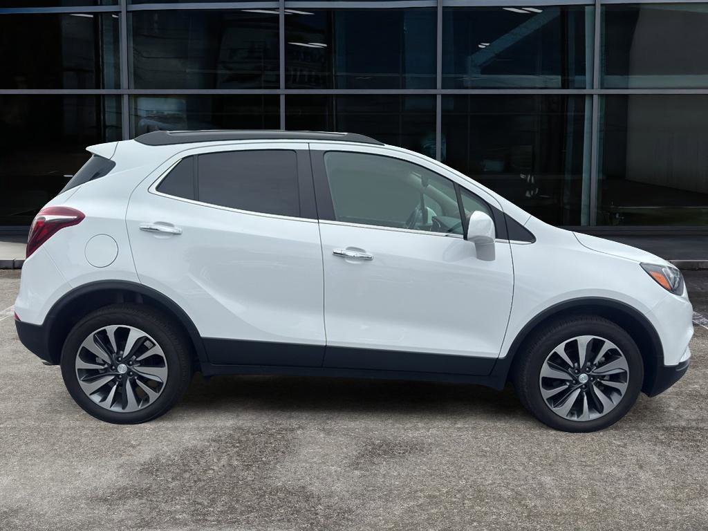 Used 2021 Buick Encore Preferred image 4