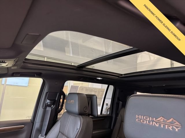 New 2026 Chevrolet Suburban High Country AWD/4WD image 4