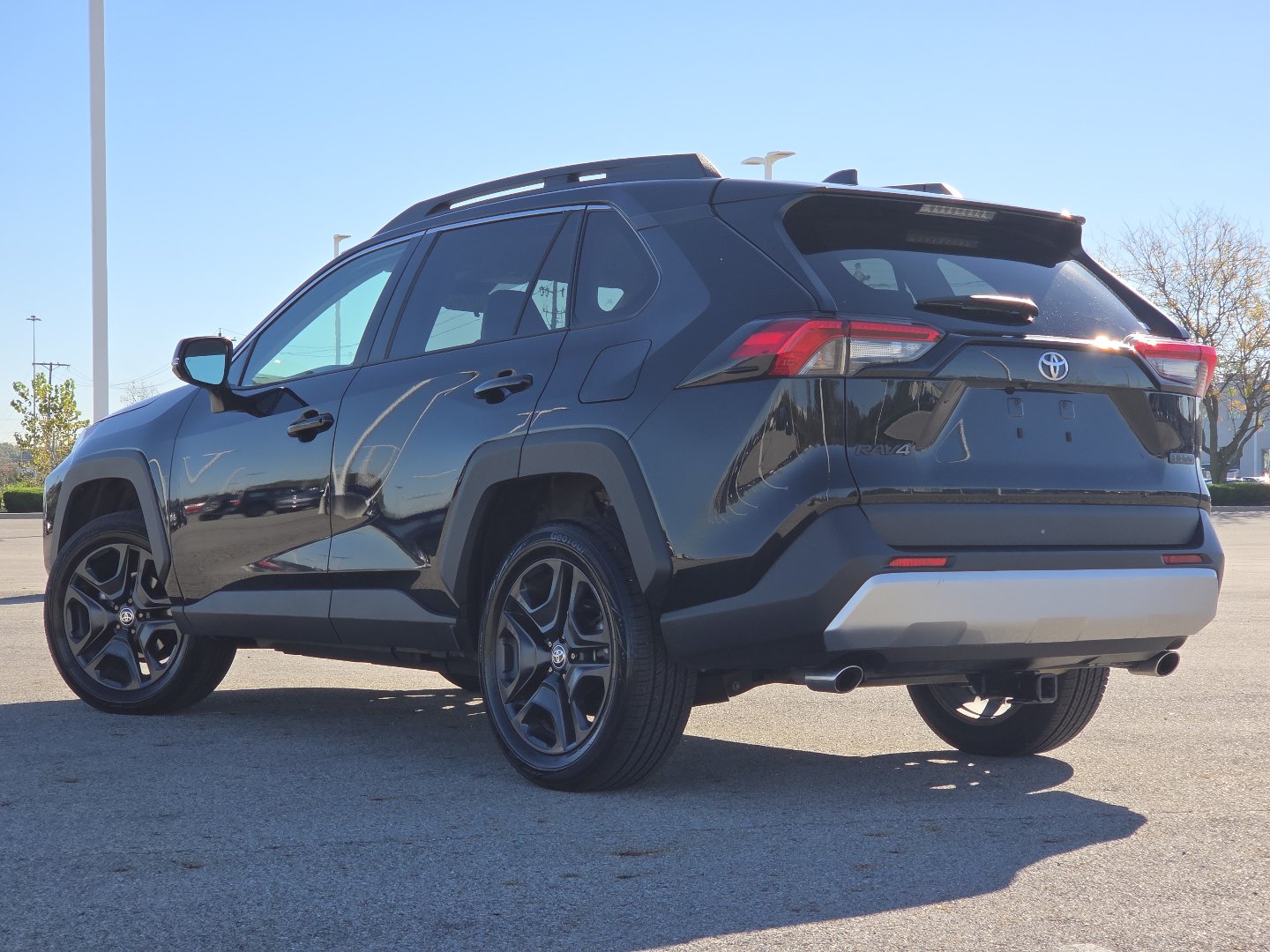 Used 2023 Toyota RAV4 Adventure AWD/4WD image 13