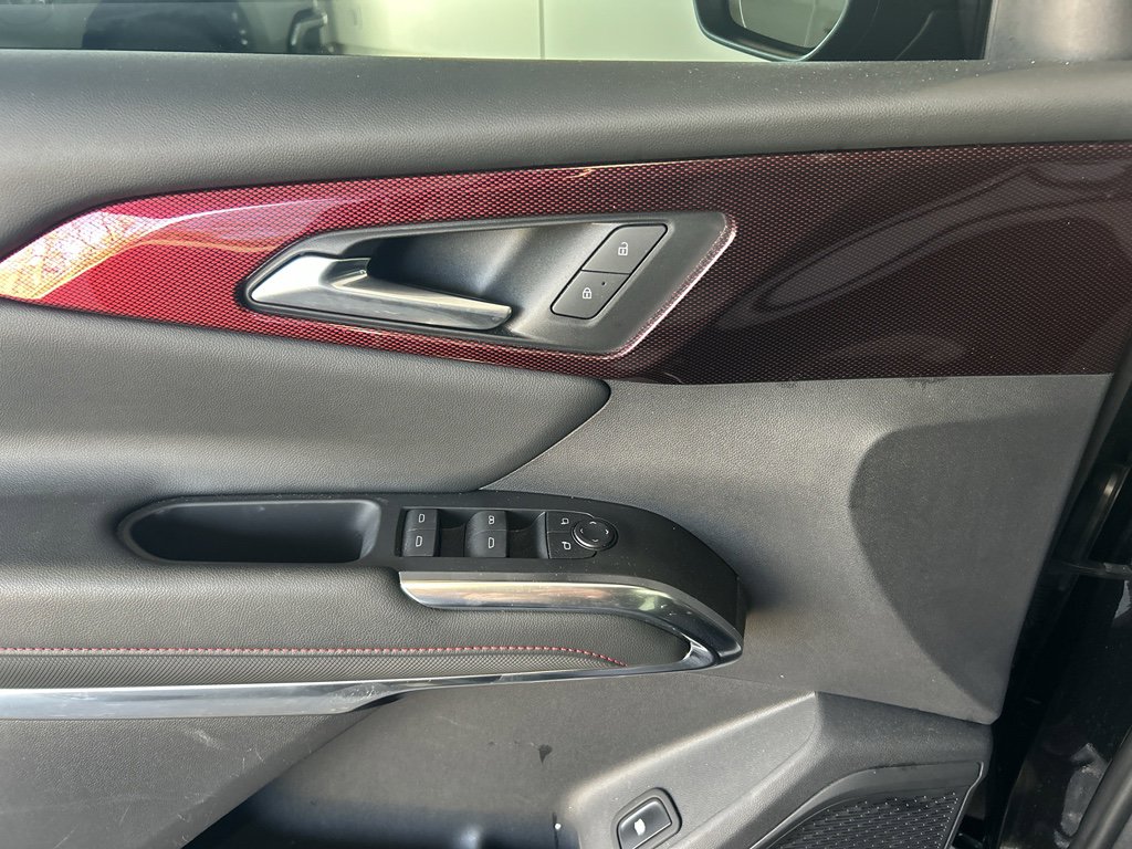 Used 2024 Chevrolet Traverse Z71 image 25