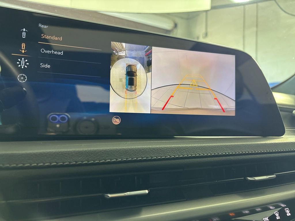 Used 2024 Cadillac XT4 Premium Luxury w/ Active Safety Package image 28