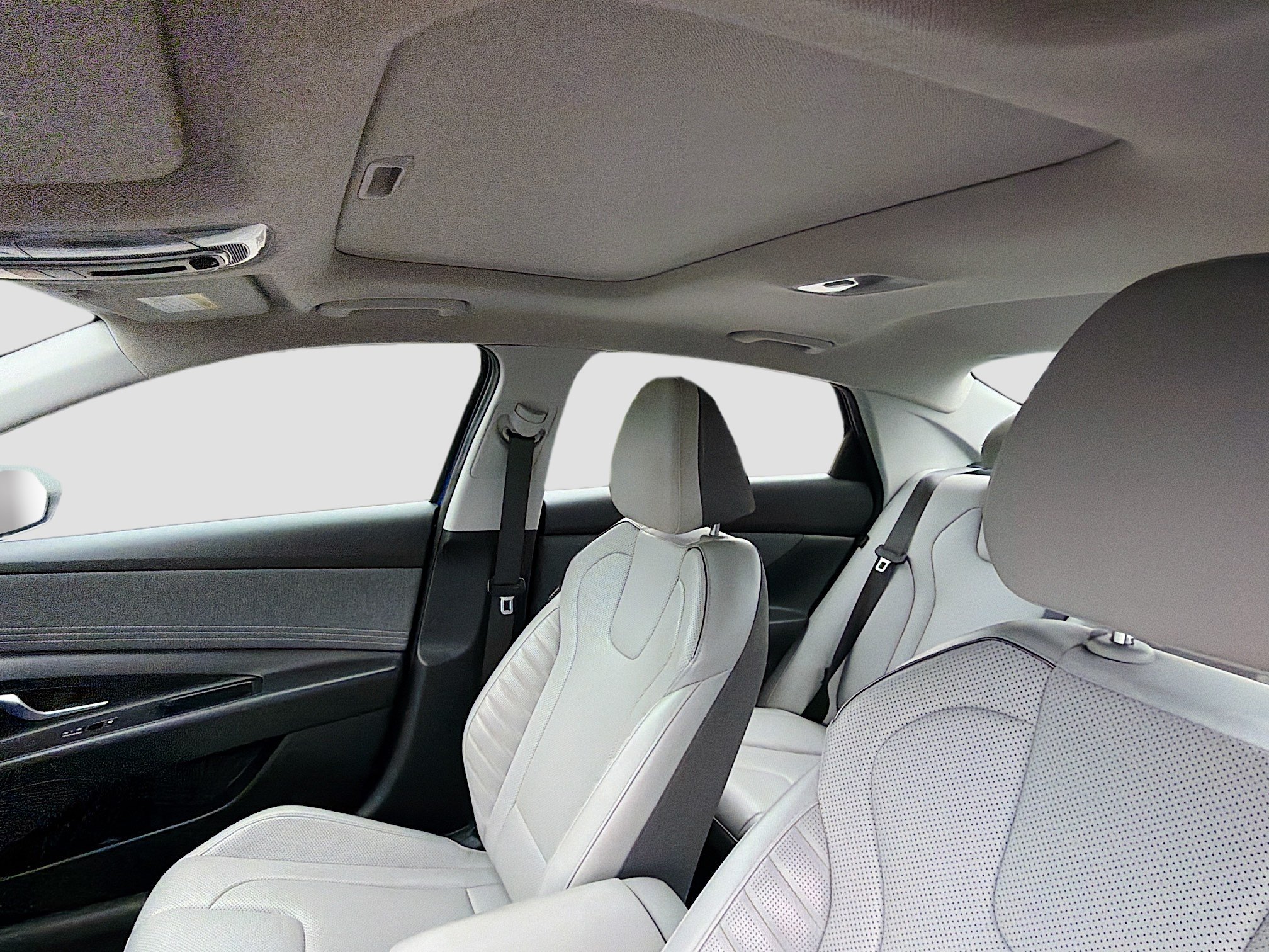Used 2025 Hyundai Elantra Limited FWD image 25