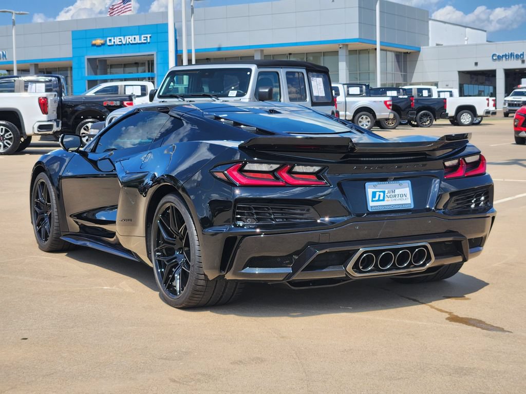 New 2027 Chevrolet Corvette Z06 RWD image 4