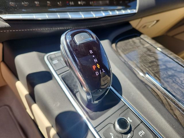 Certified 2024 Cadillac Escalade Premium Luxury w/ LPO, Floor Liner Package AWD/4WD image 15