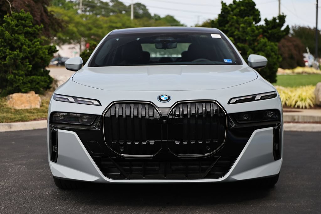 New 2026 BMW i7 xDrive60 AWD/4WD image 10