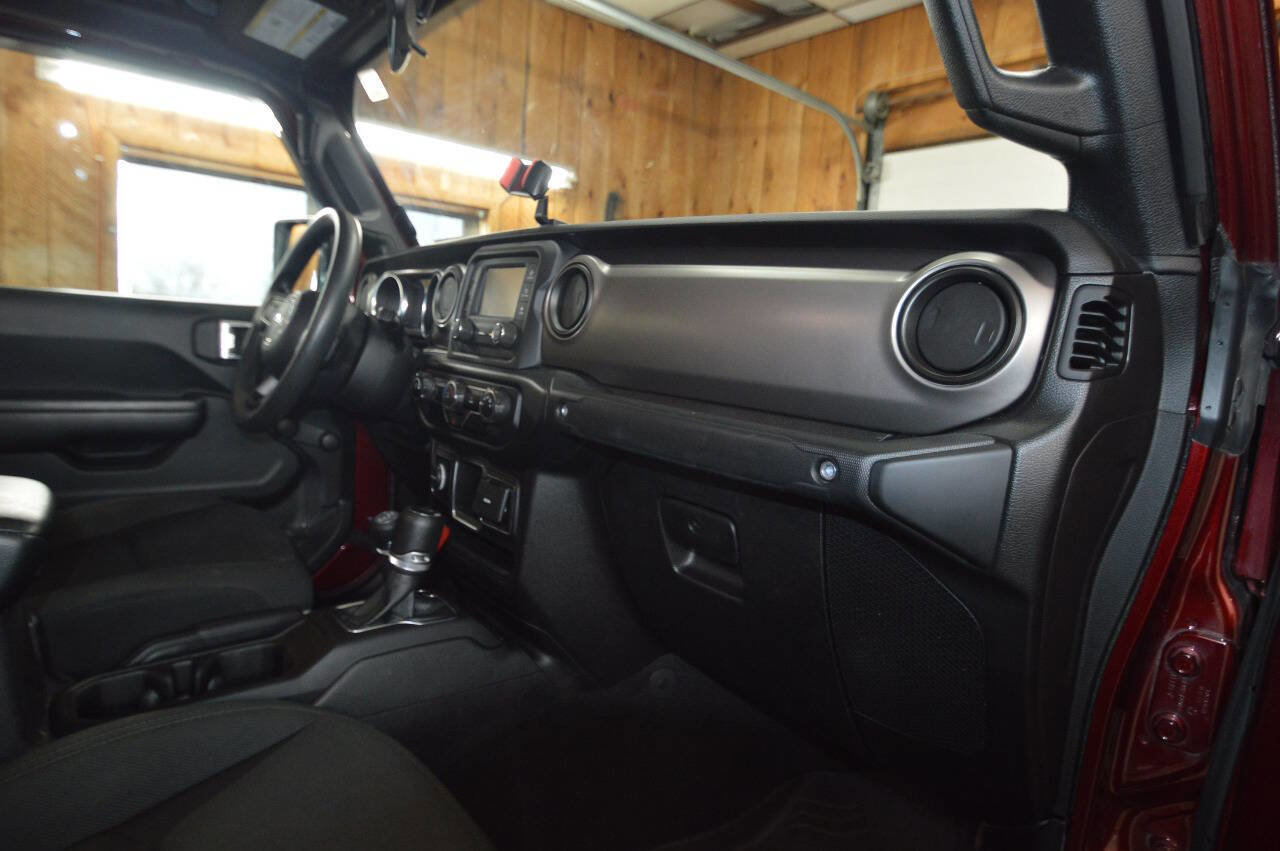 Used 2021 Jeep Gladiator Sport image 11