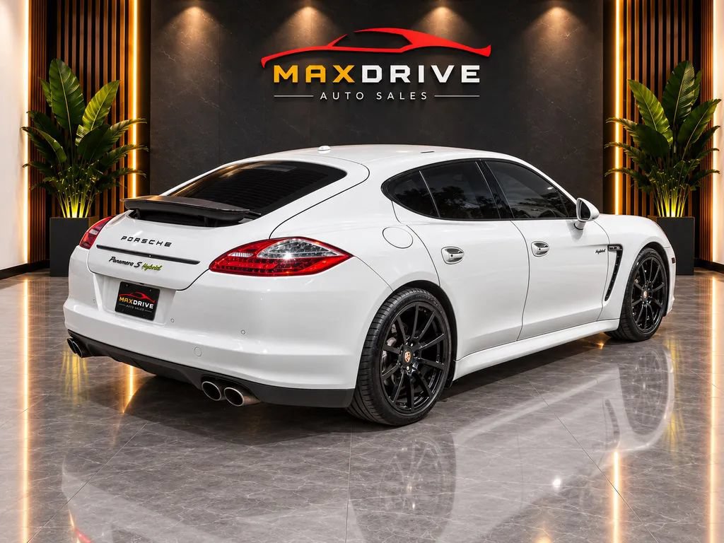 Used 2012 Porsche Panamera S RWD image 3