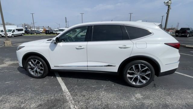 Used 2023 Acura MDX SH-AWD w/ Technology Package image 7