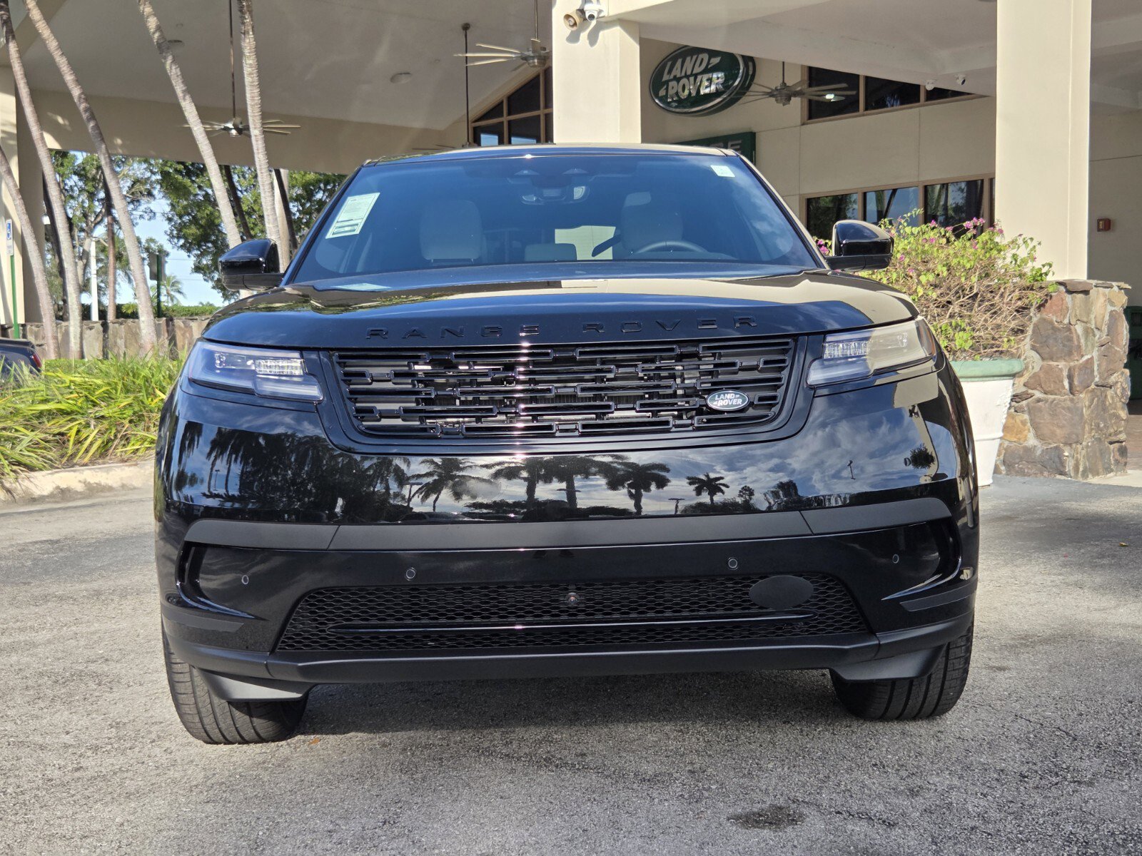 New 2026 Land Rover Range Rover Velar S image 8