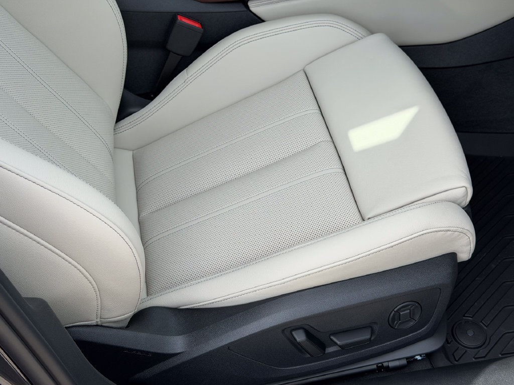 New 2026 Audi A6 Premium Plus AWD/4WD image 9