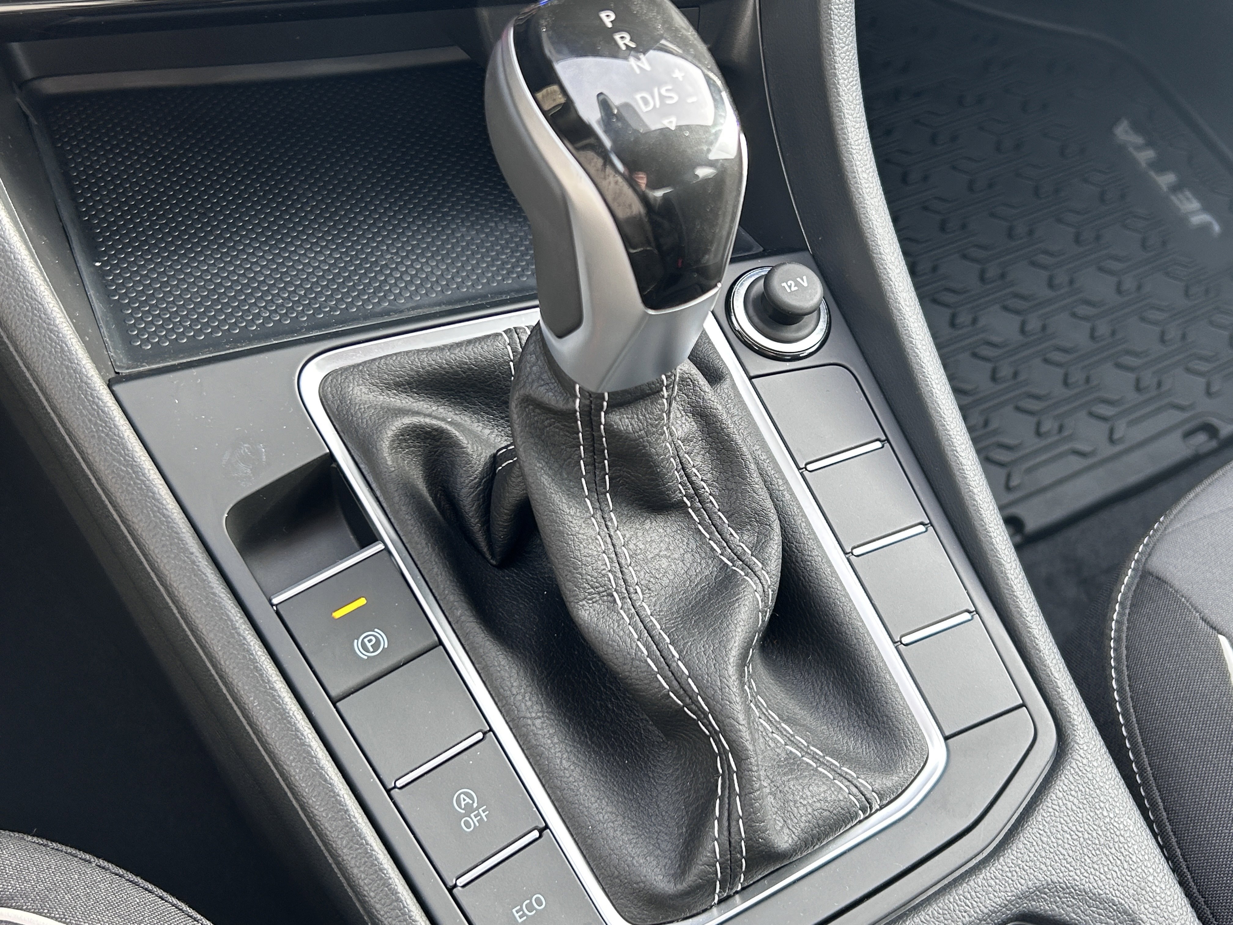 New 2025 Volkswagen Jetta Sport image 16