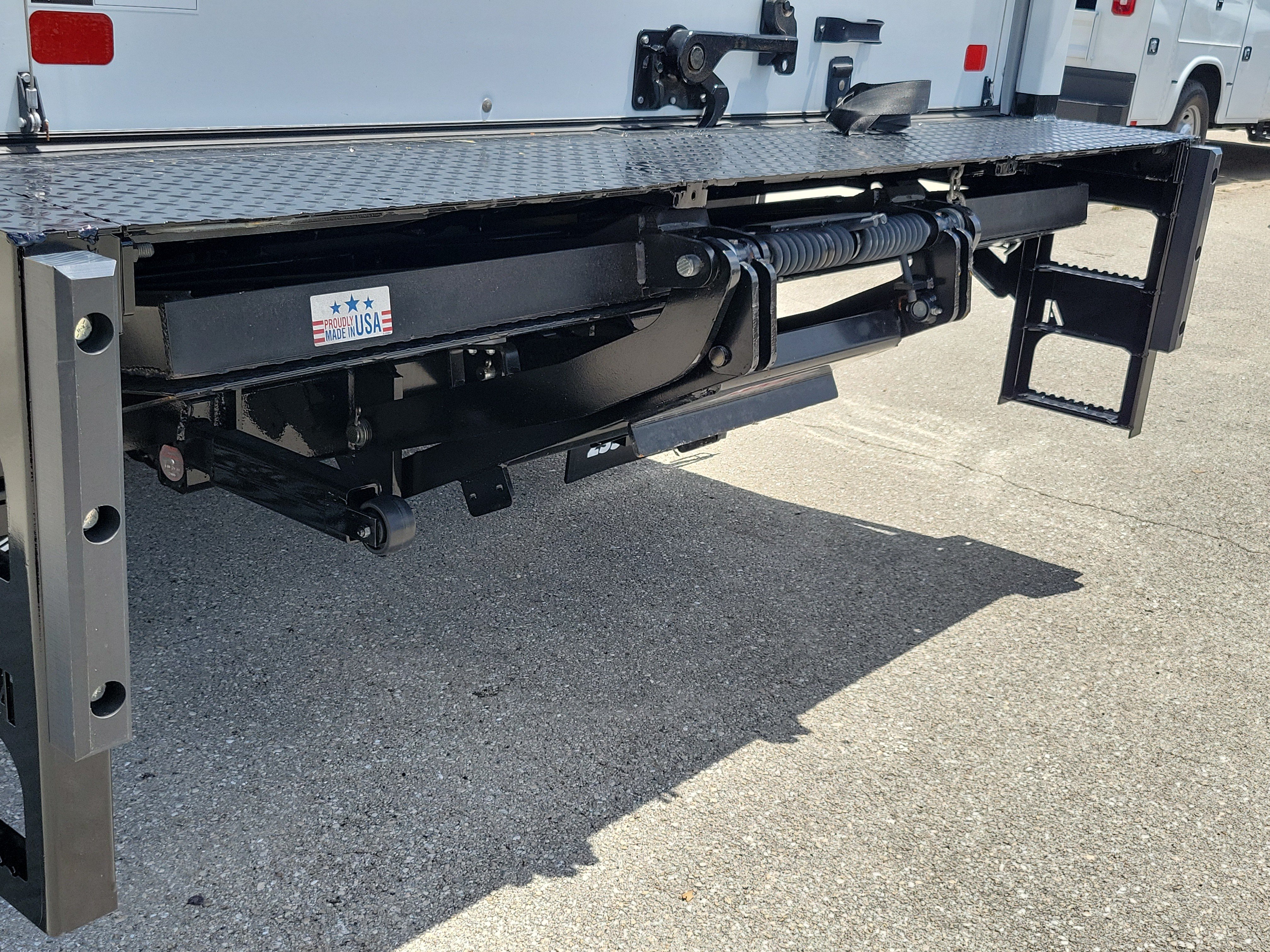 New 2026 Ford E-450 and Econoline 450 Super Duty w/ Power Equipment Group RWD image 15