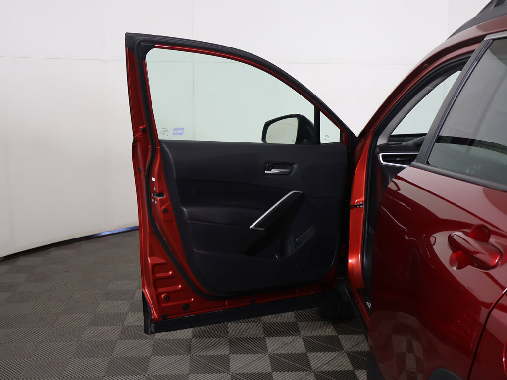 Used 2025 Toyota Corolla Cross XLE FWD image 17