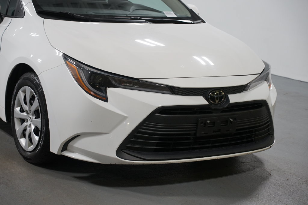 Certified 2024 Toyota Corolla LE FWD image 4