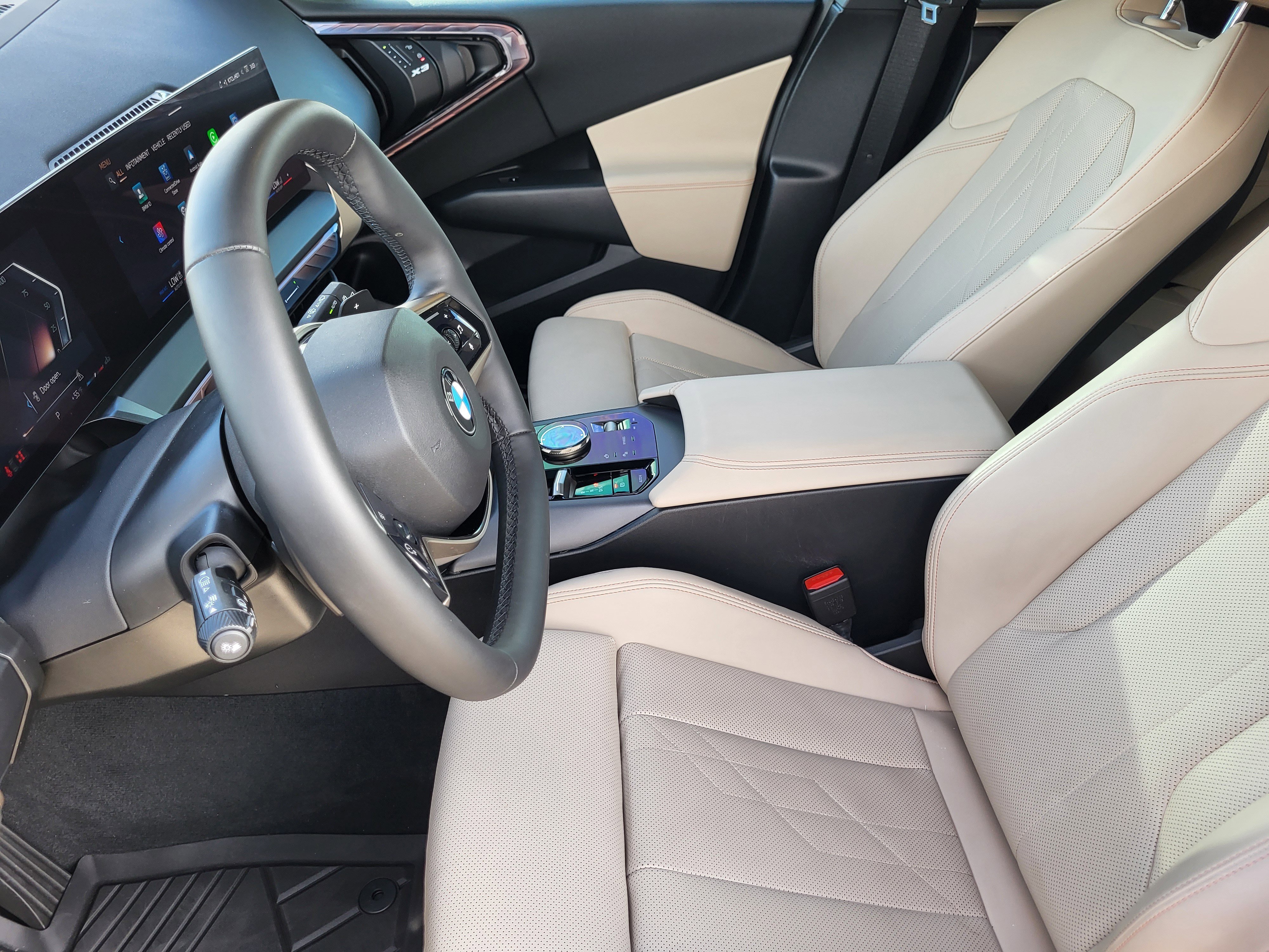 Used 2025 BMW X3 xDrive30i w/ Premium Package image 9