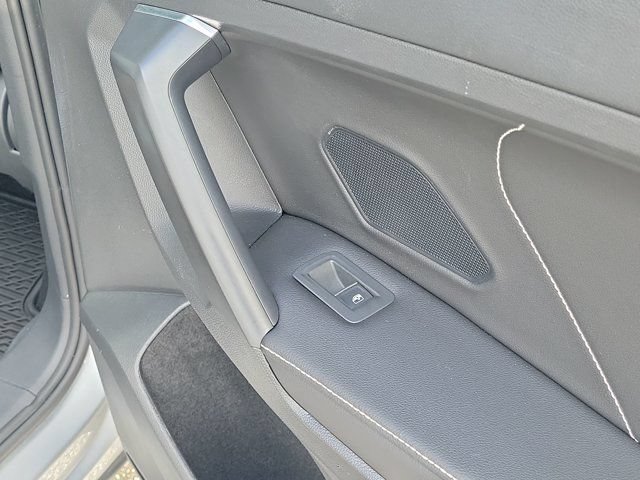 Certified 2023 Volkswagen Tiguan SE AWD/4WD image 7