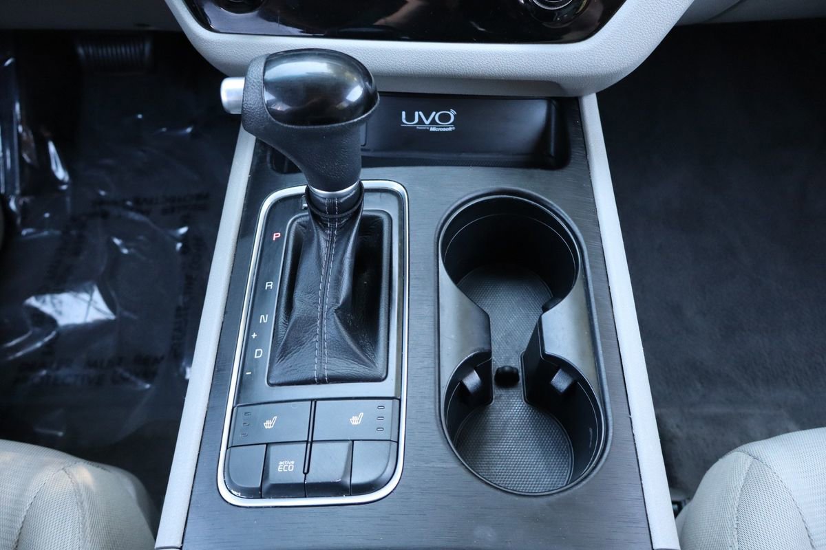 Used 2015 Kia Sedona LX w/ LX Convenience Package image 36