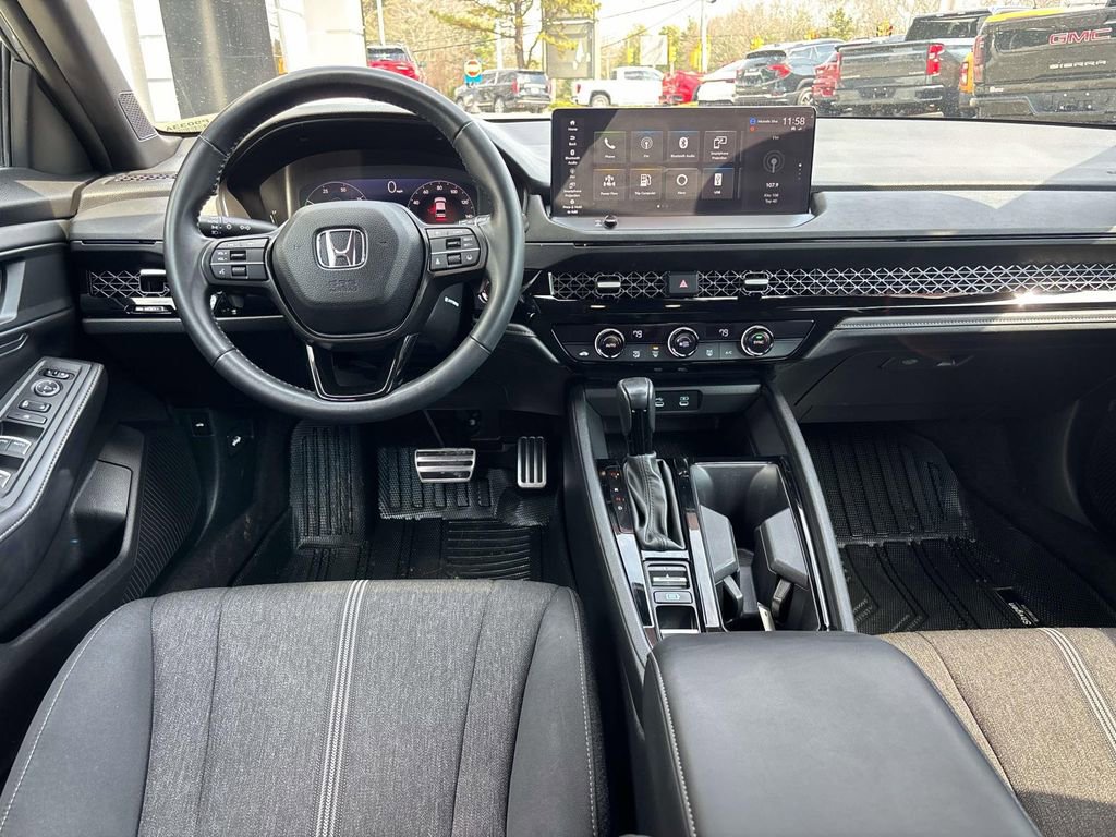 Used 2023 Honda Accord Sport image 11