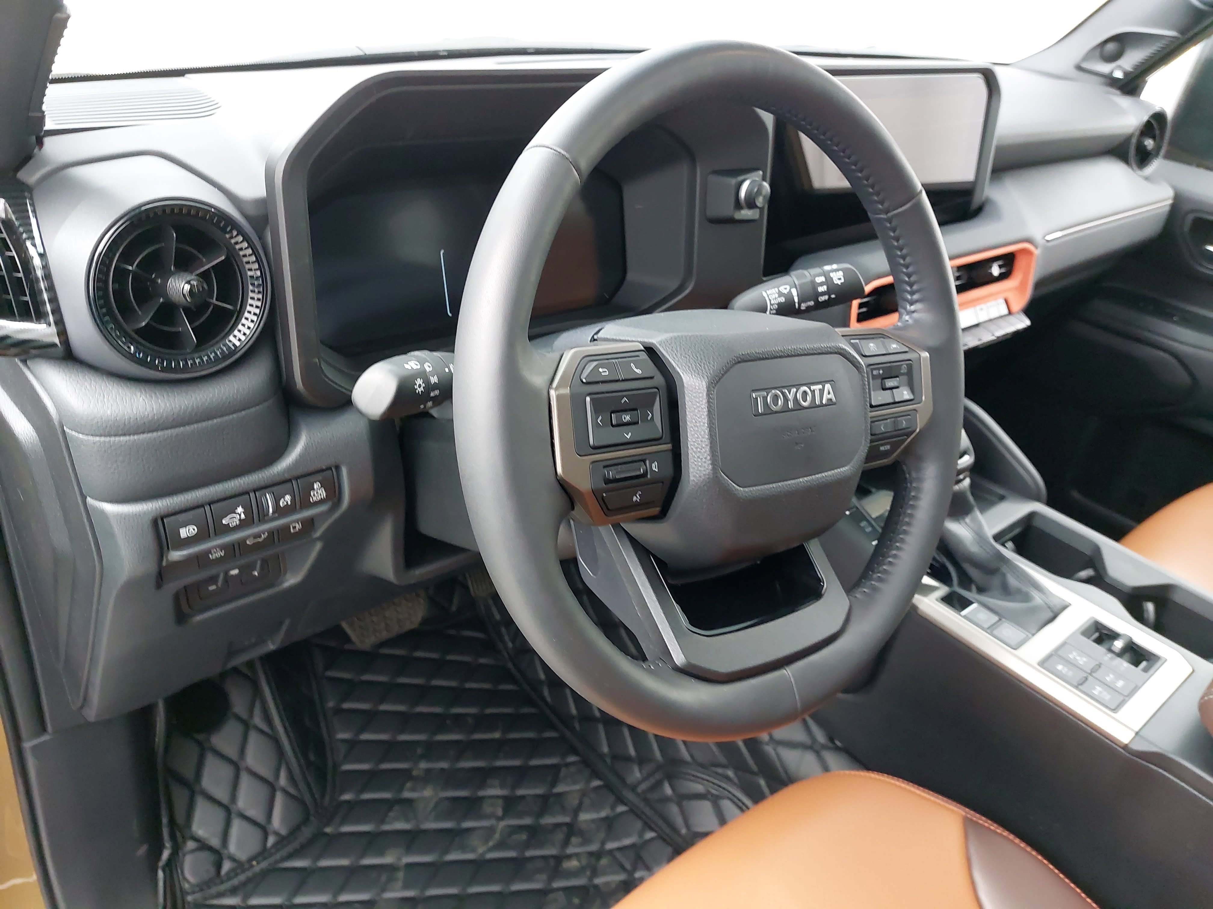 Used 2024 Toyota Land Cruiser image 4