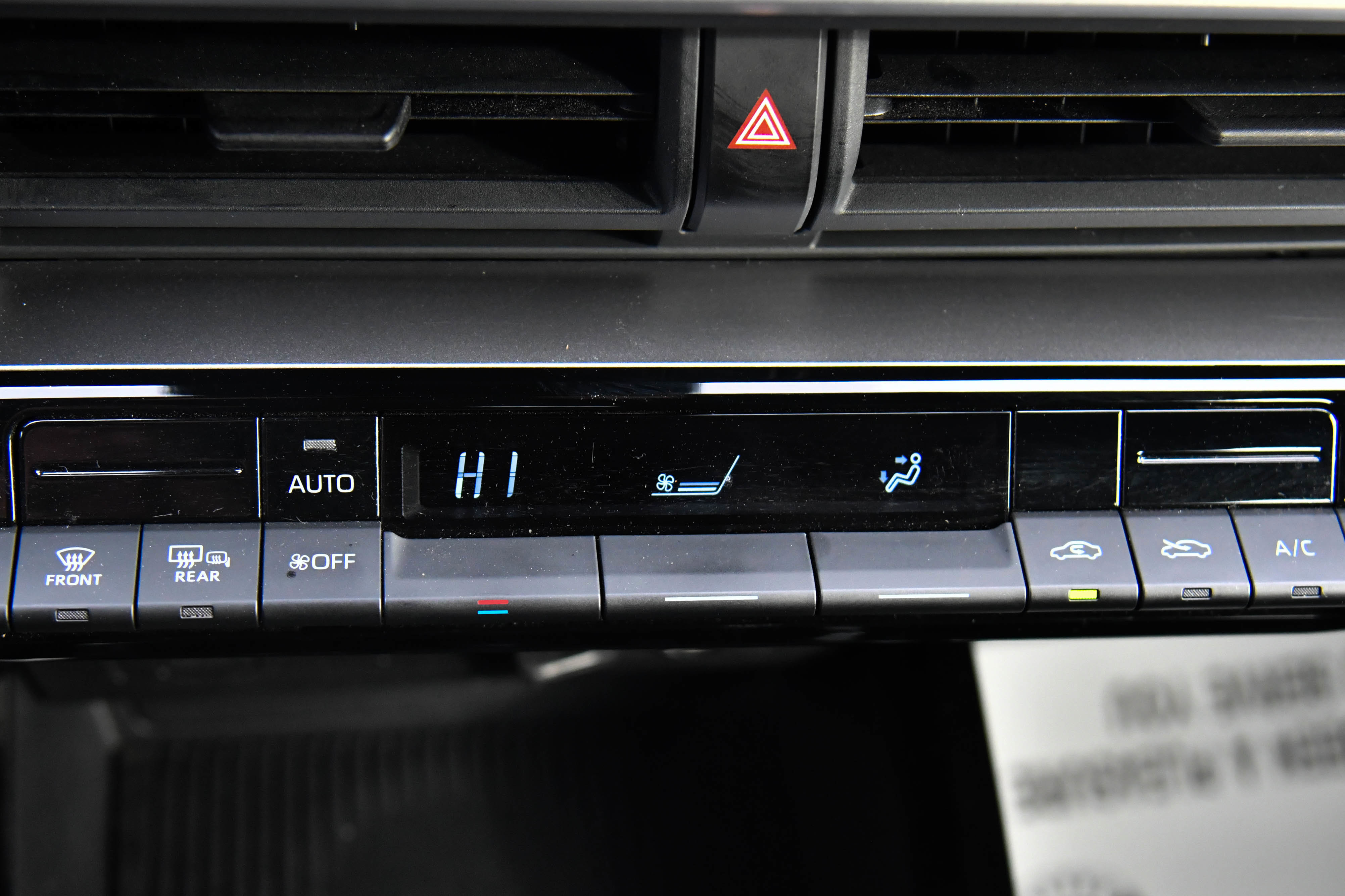 Used 2024 Toyota Prius LE image 23