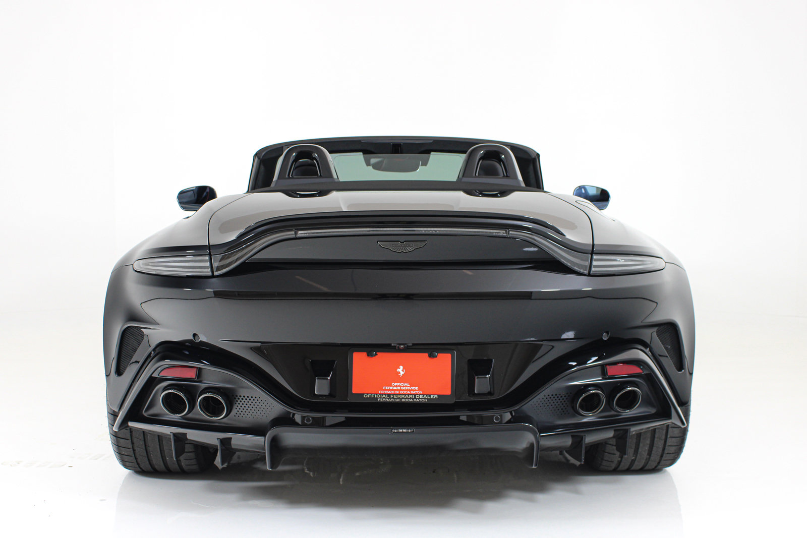 Used 2026 Aston Martin V8 Vantage S RWD image 4