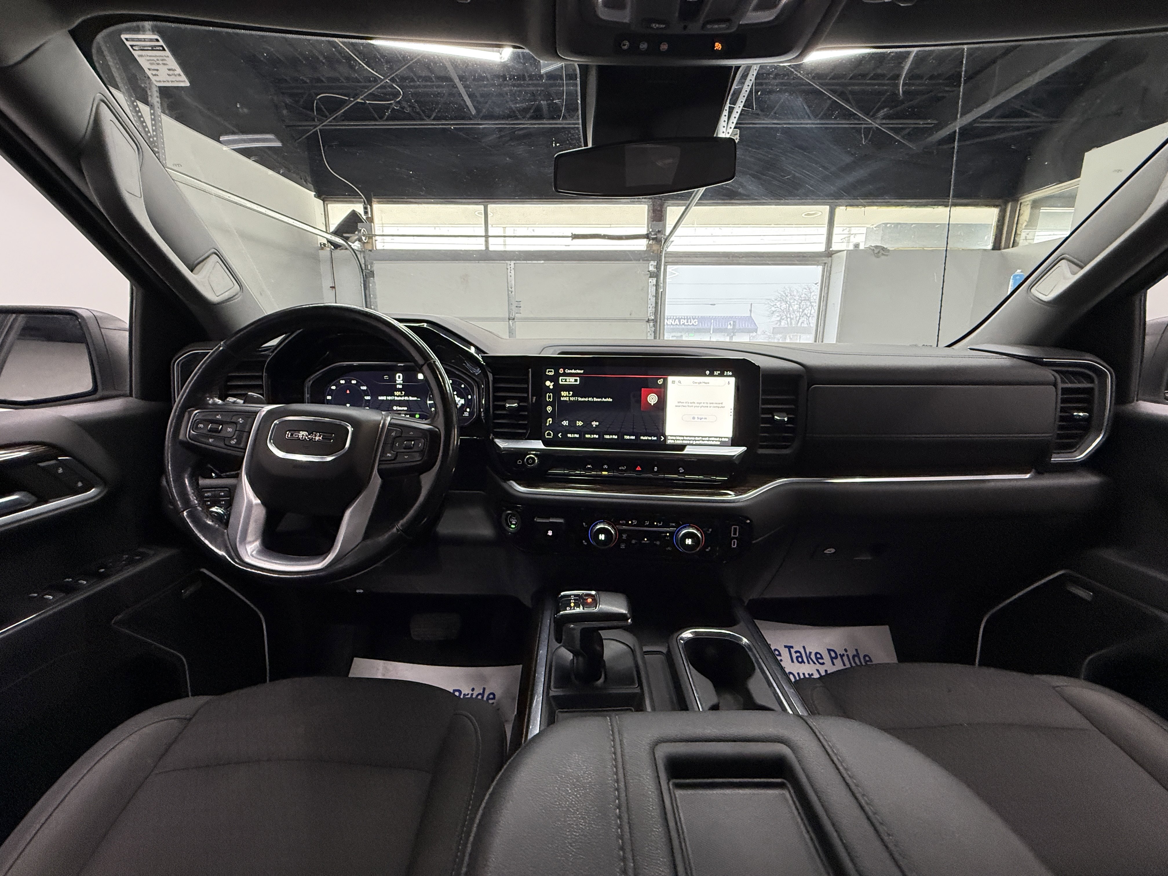 Used 2022 GMC Sierra 1500 Elevation w/ Preferred Package image 13